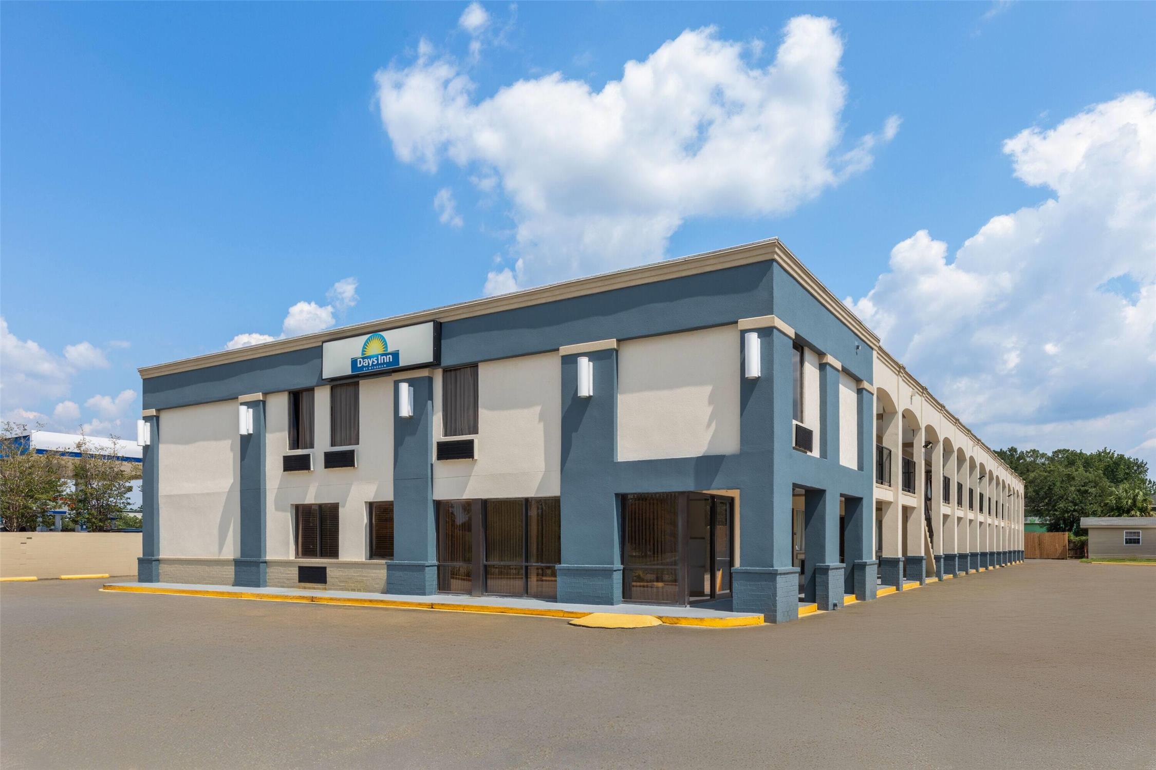 Days Inn by Wyndham Slidell 3/23
