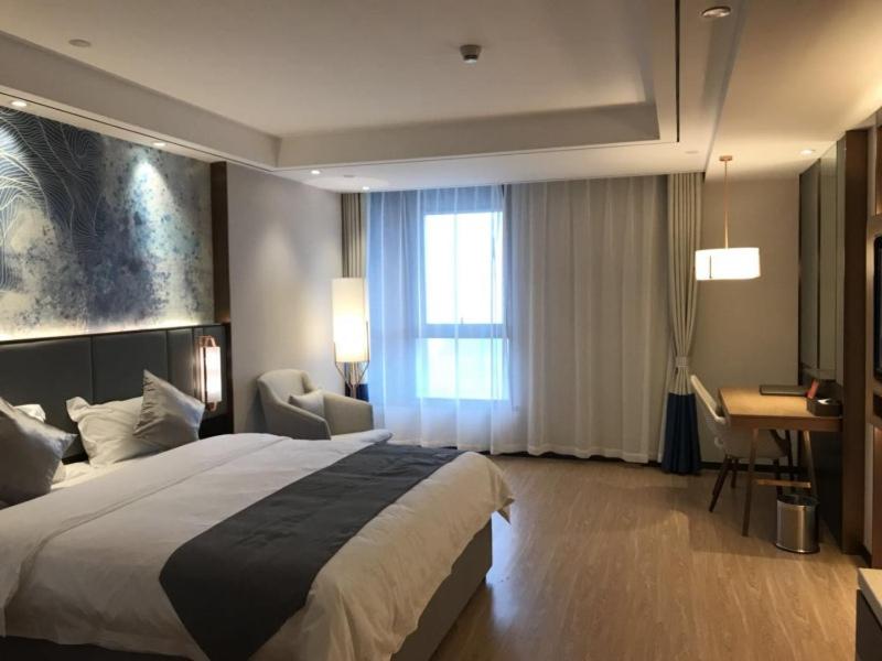 GreenTree Eastern Xuzhou High Speed Railway Station West Exit Station Hotel 36/60
