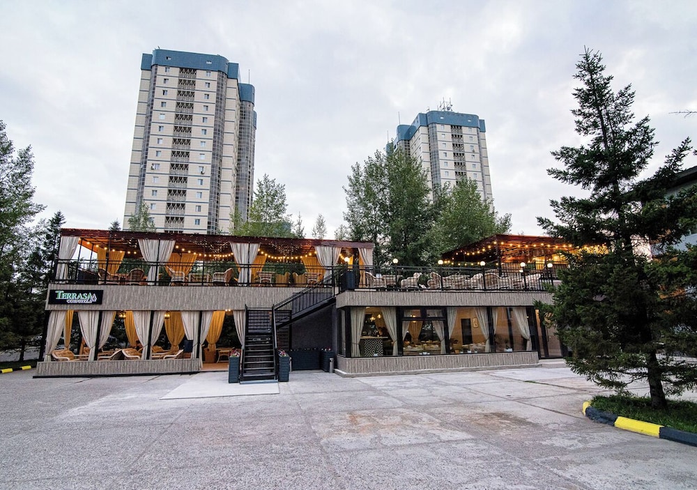 Comfort Hotel Astana 69/70