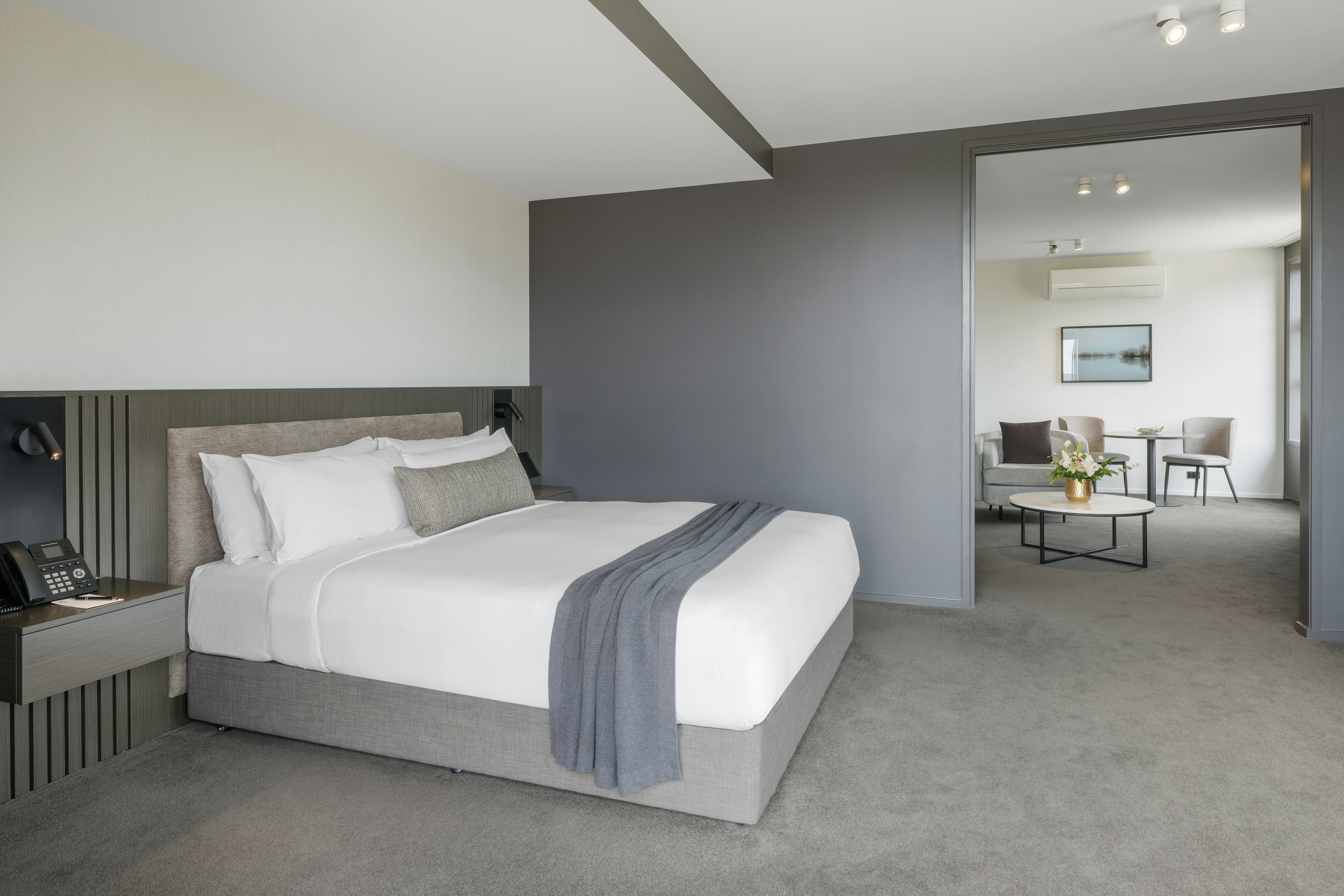MAYFAIR, DELUXE, SUITE