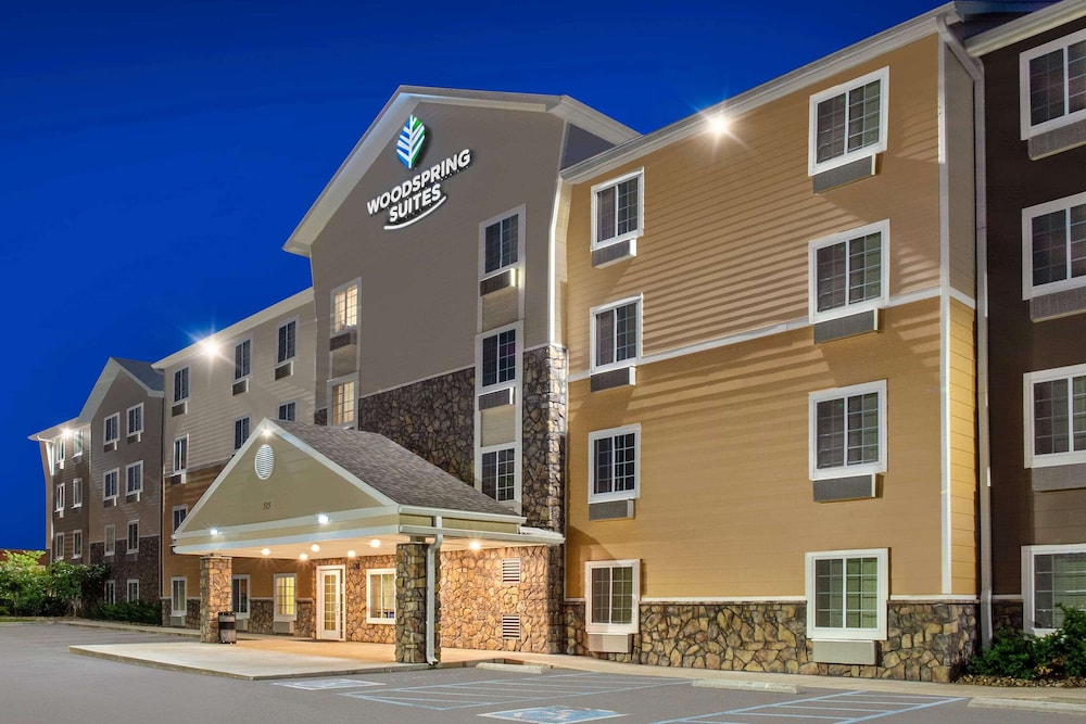 WoodSpring Suites Nashville Airport 28/29