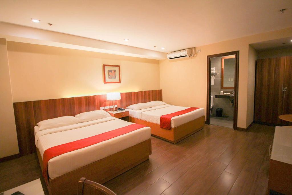 Inner, Superior, Family, 2 Queen Beds