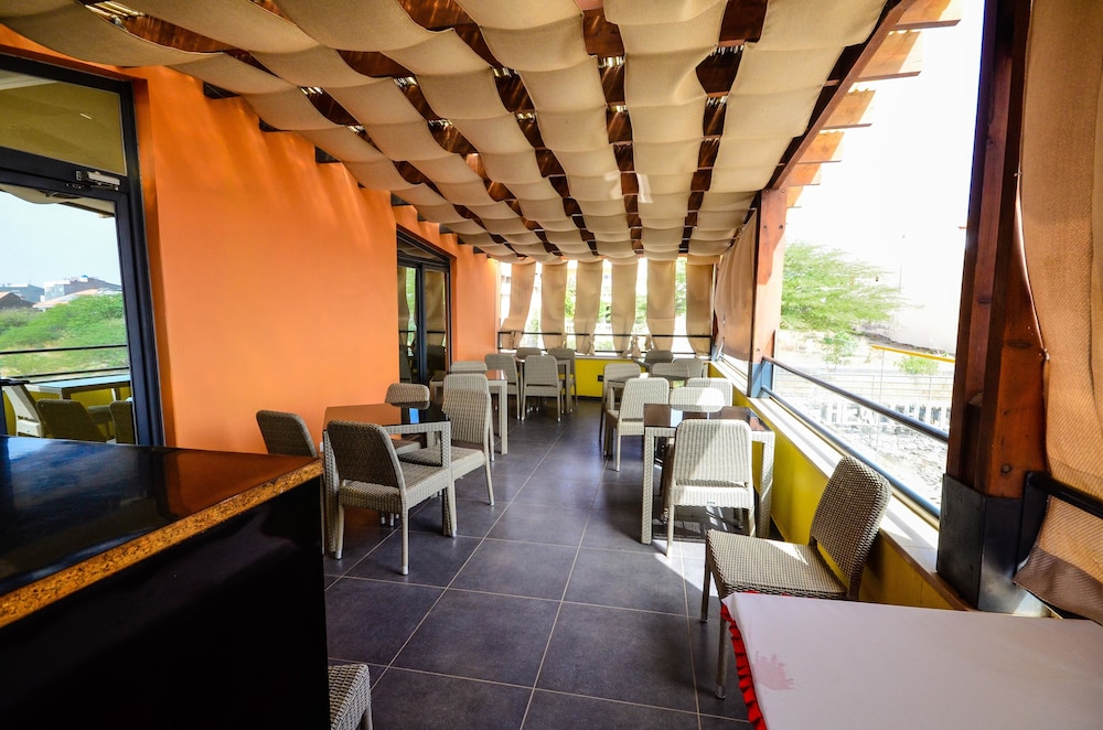 Vivi Hotel 32/45