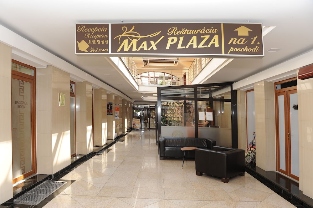 Max Plaza 5/50