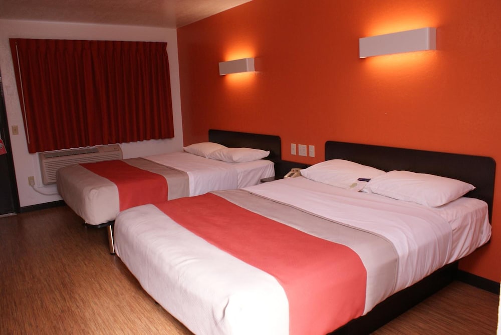 Motel6 Willows, CA 35/60
