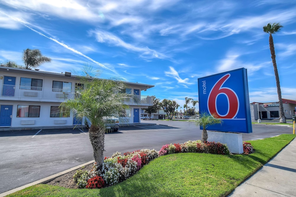 Motel6 Stanton, CA - Anaheim West 51/60