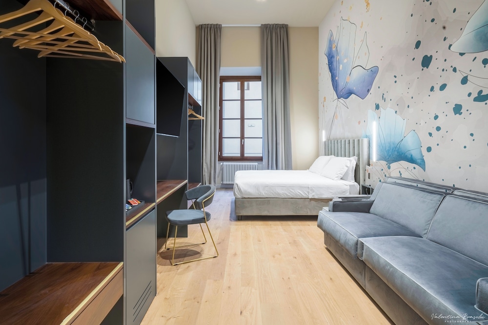 Hotel Adamas 6/47