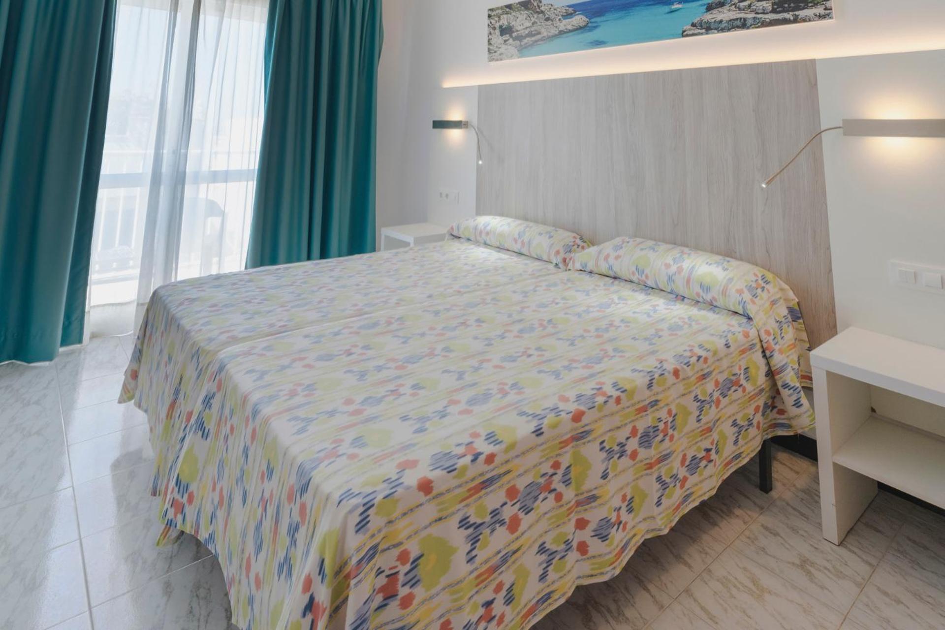 Premium, Terrace, Large