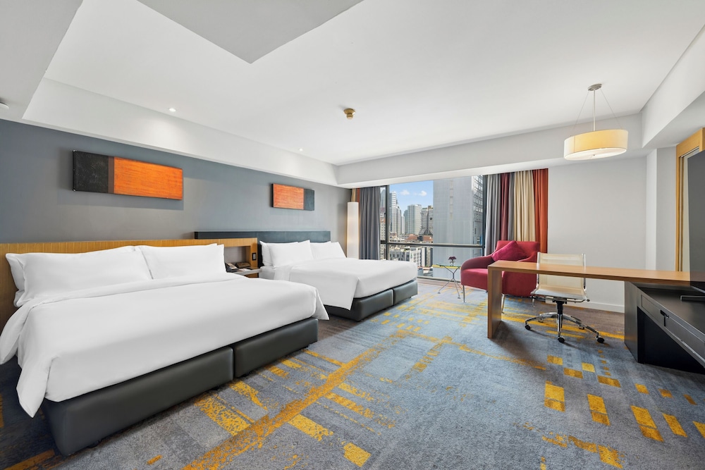 TRIBECA, DELUXE, 2 QUEEN BEDS