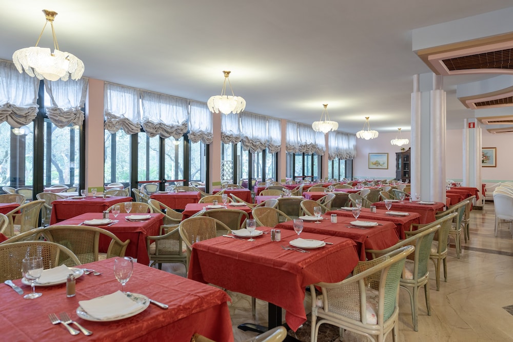 Park Hotel Oasi 57/71