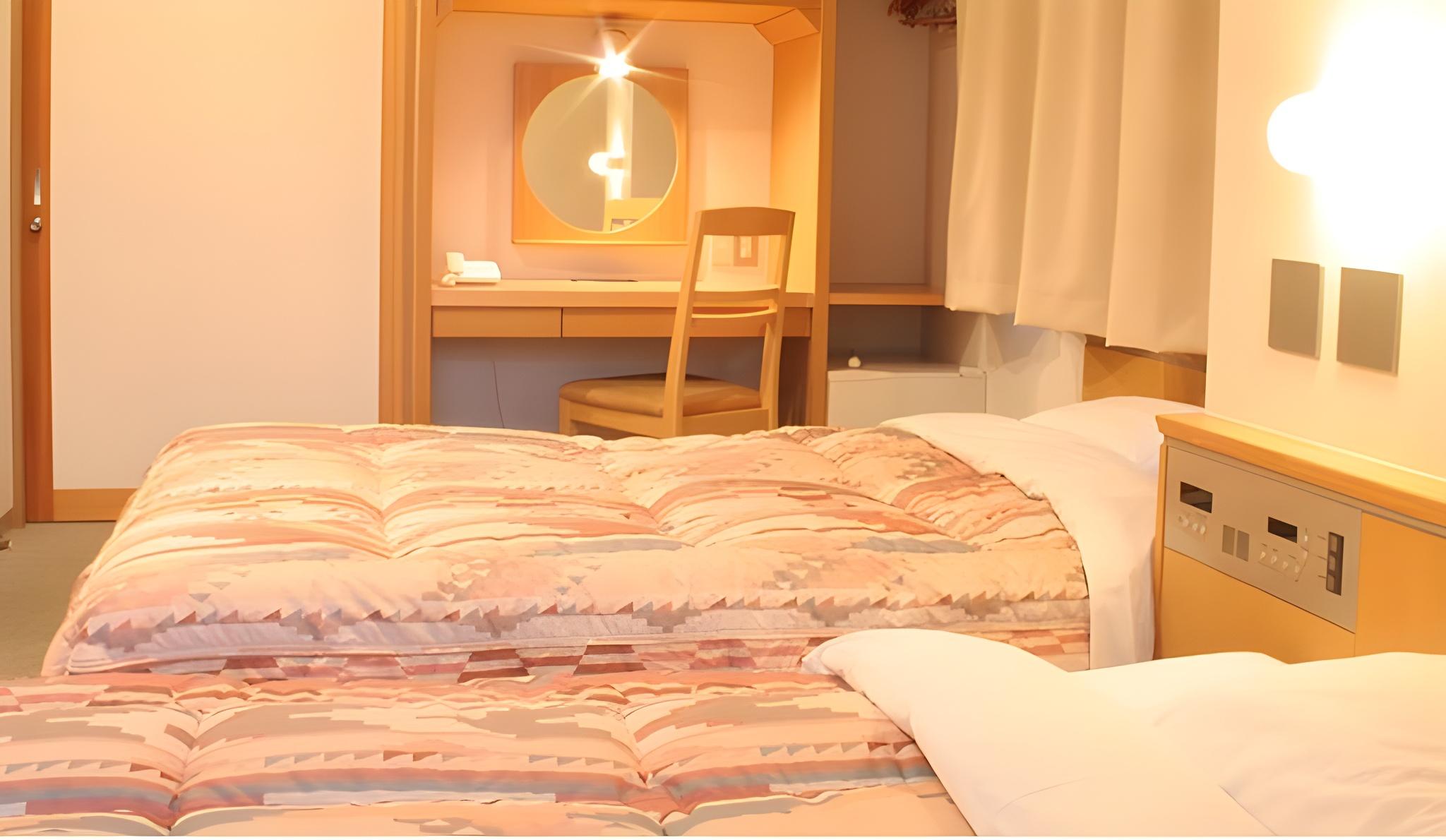 Room, Twin Beds