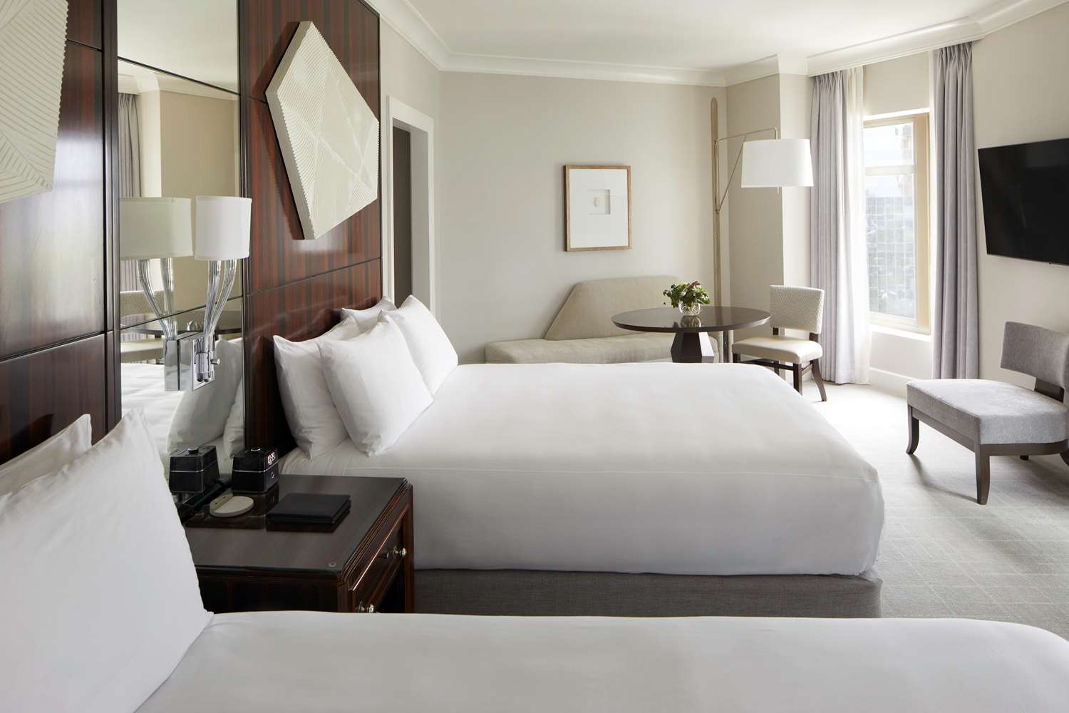 PREMIER, 2 QUEEN BEDS
