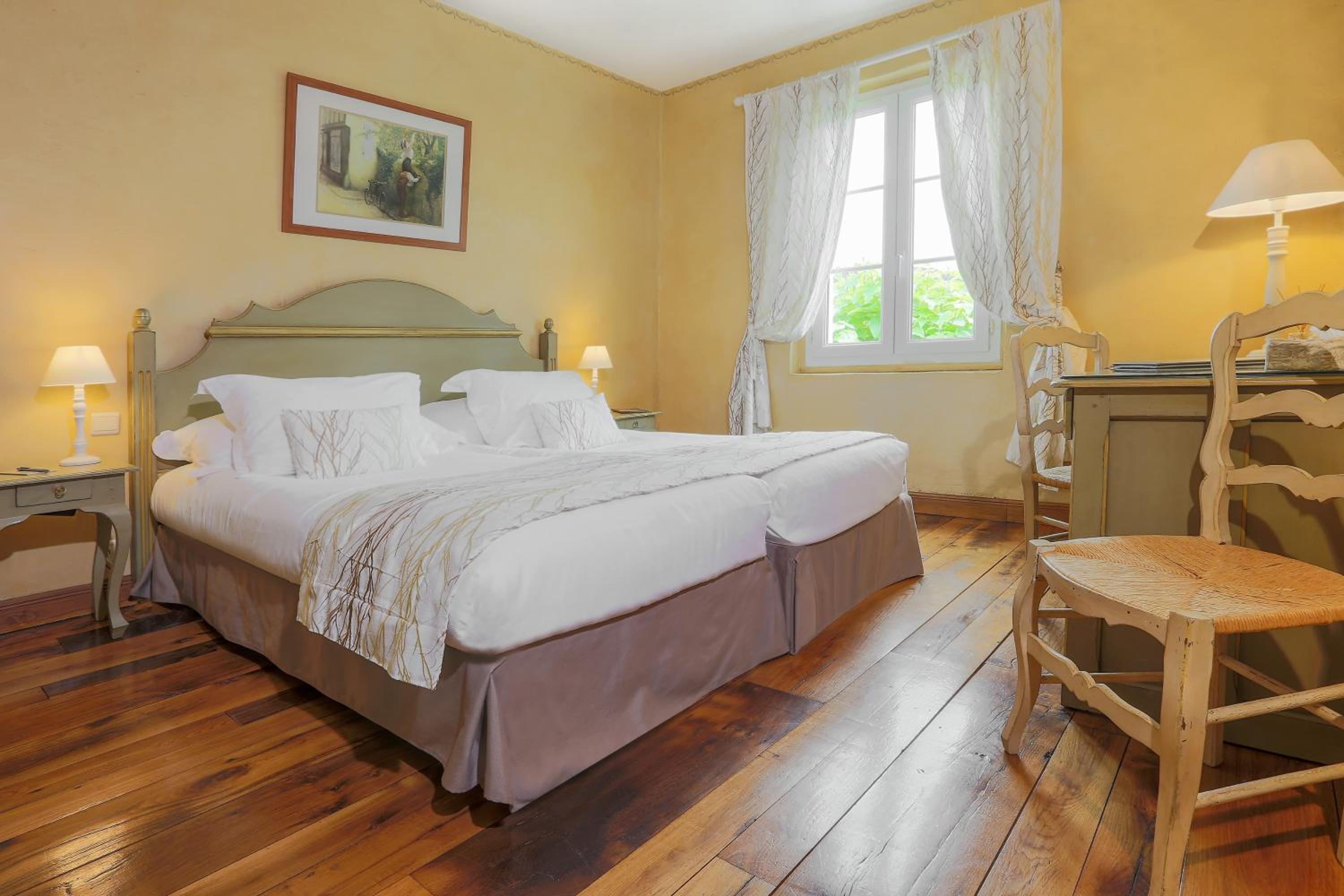 Standard, Double Bed