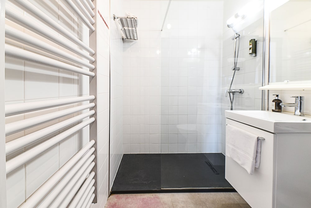 AUBERGE DE L'ETABLE 28/28