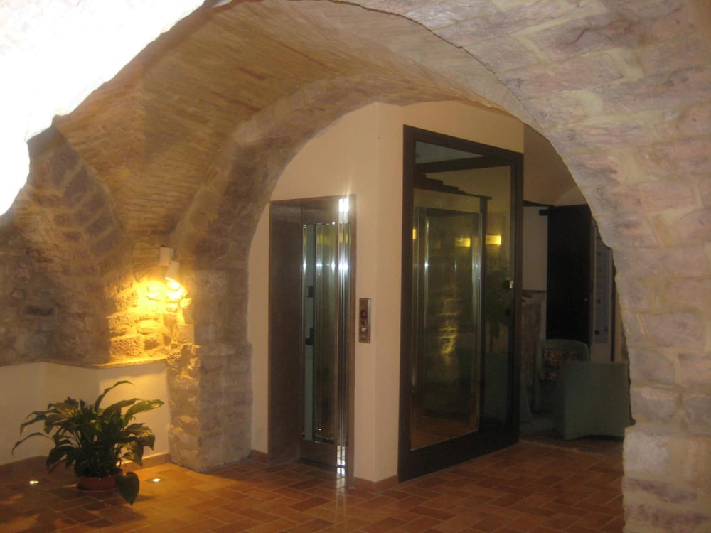 La Rocca photo3