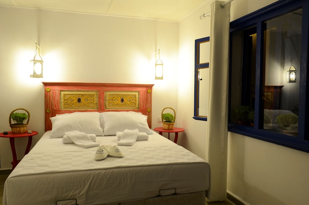 Cunda Mavi Otel 11/28