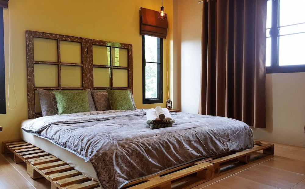 Baan Canalee 15/50