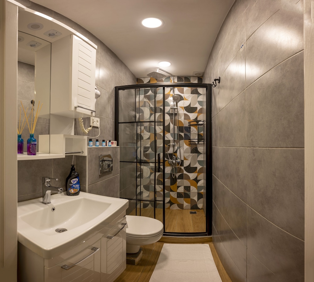 DESIGN, STUDIO, SUITE, MULTIPLE BEDS