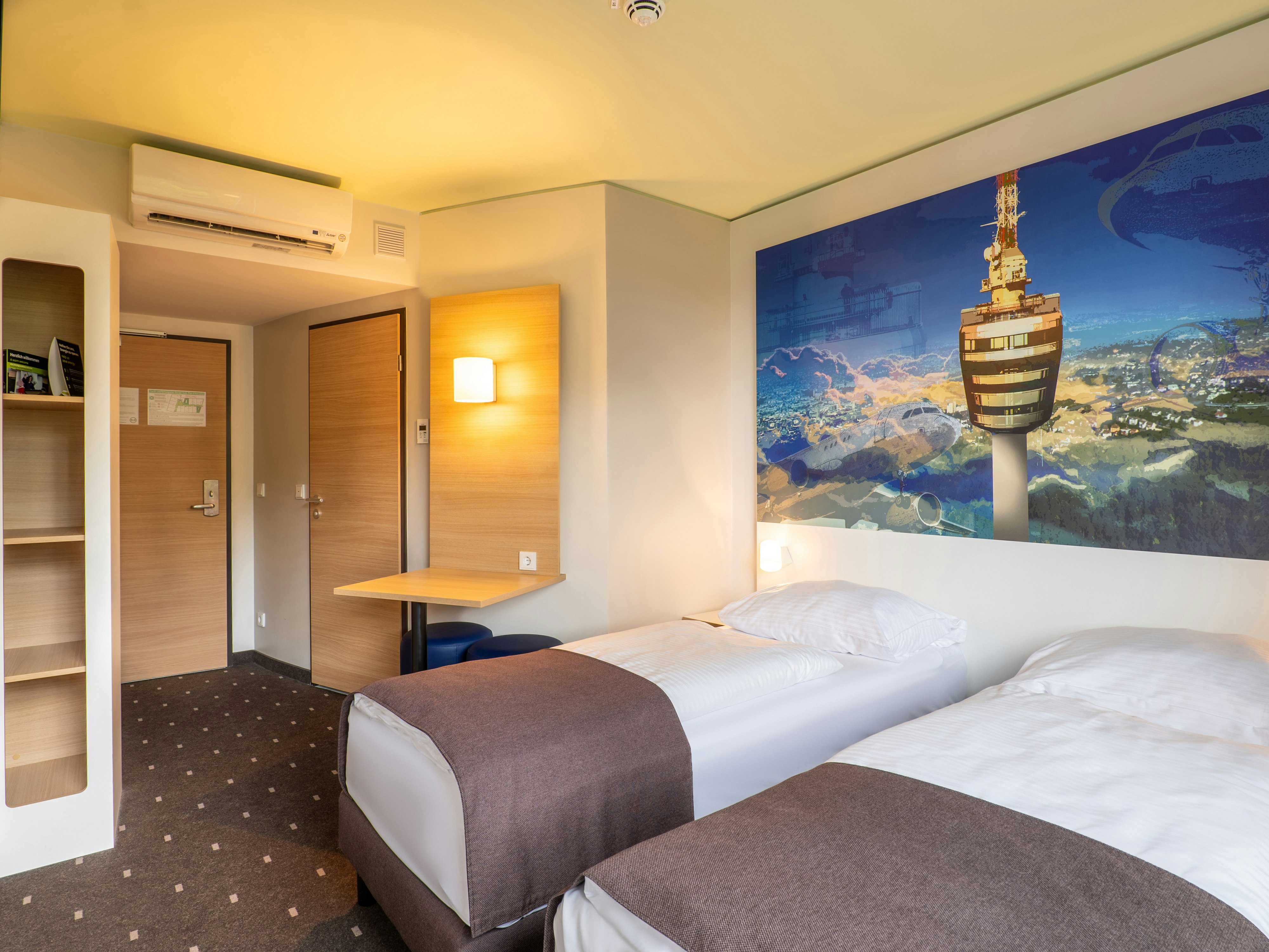 B&B Hotel Stuttgart-Airport/Messe 3/12