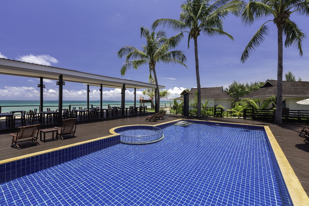 Nakara Long Beach Resort 28/50