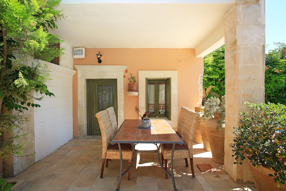 KAMILARI PASIPHAE VILLA 39/60