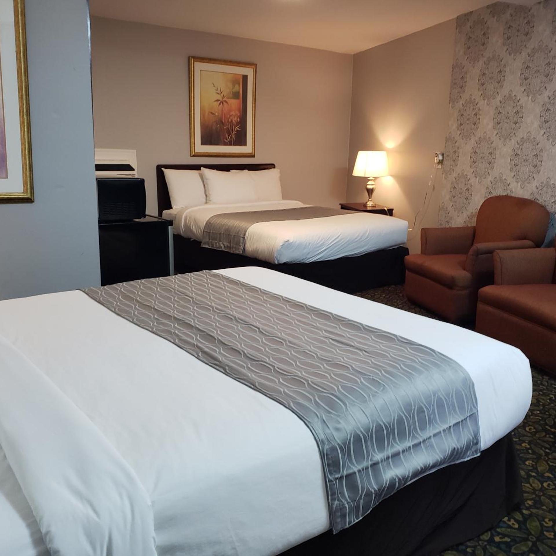 Regency Inn & Suites 4/33