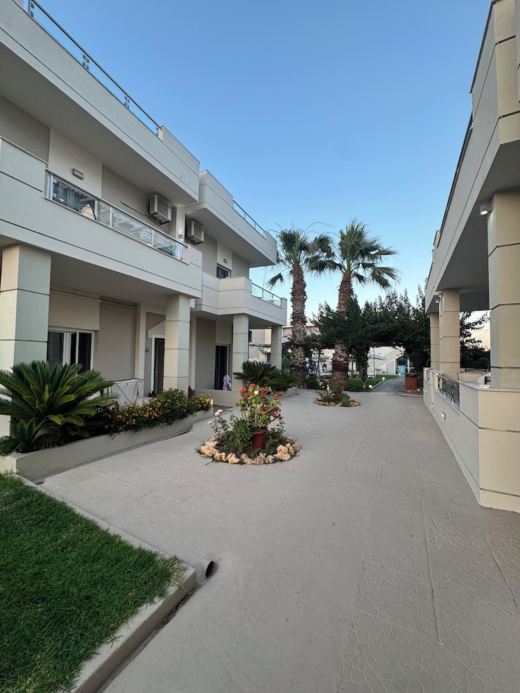 Sirena Apartments 31/46