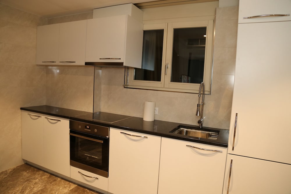 My Home Hotel 38/65