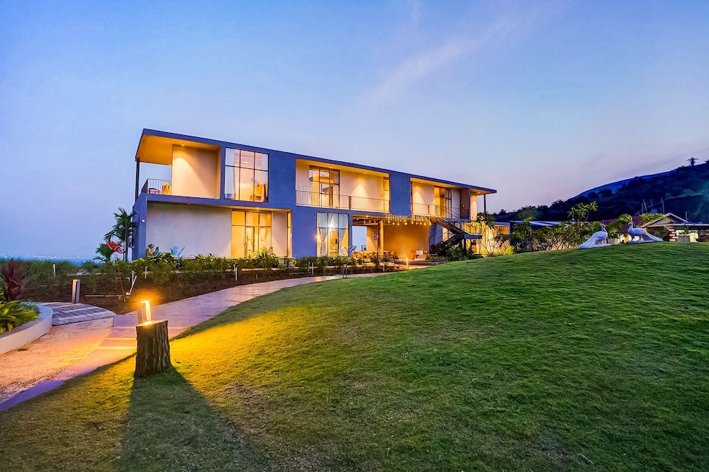 Wabi Sabi Resort 2/50