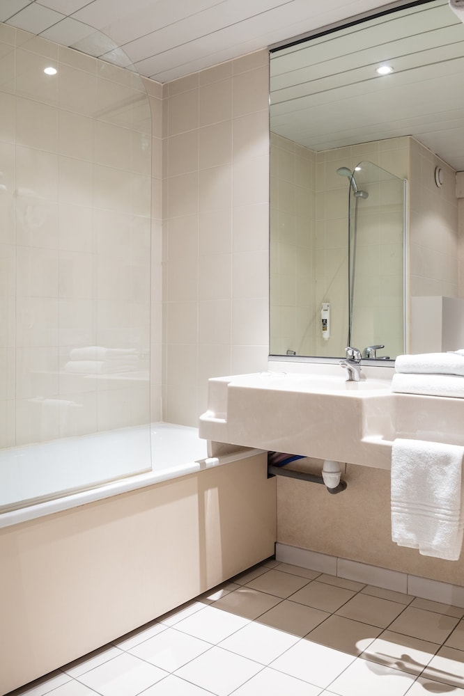 Hotel Mercure Strasbourg Aeroport 19/72