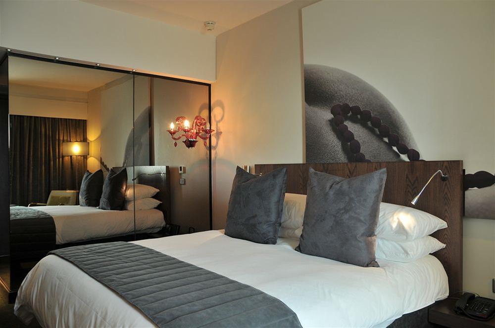 غرفة قياسية بسرير مزدوج، Southern Sun Rosebank 3/4