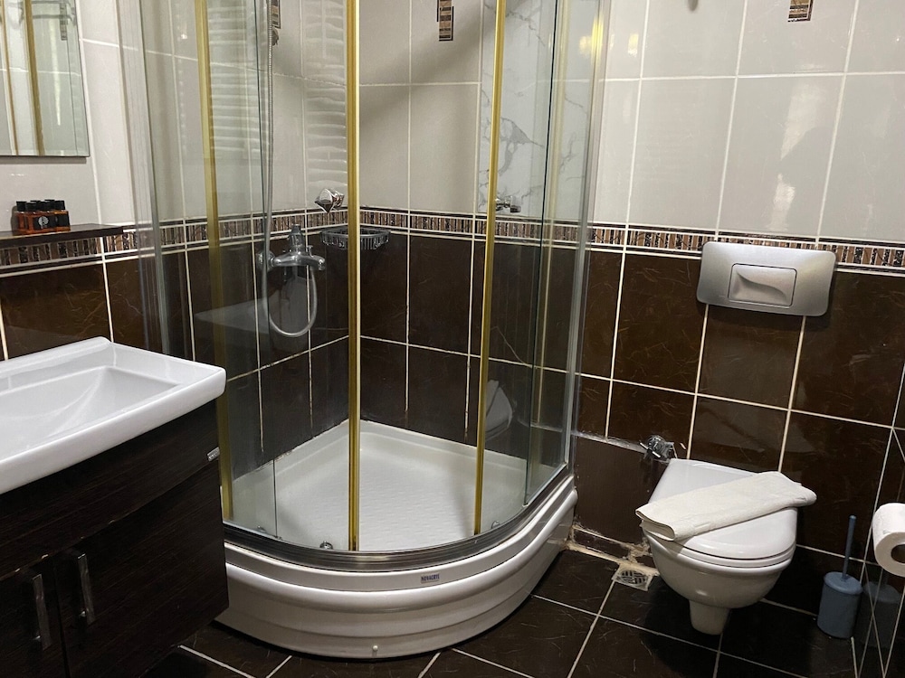 Atam Suites Apart 38/50