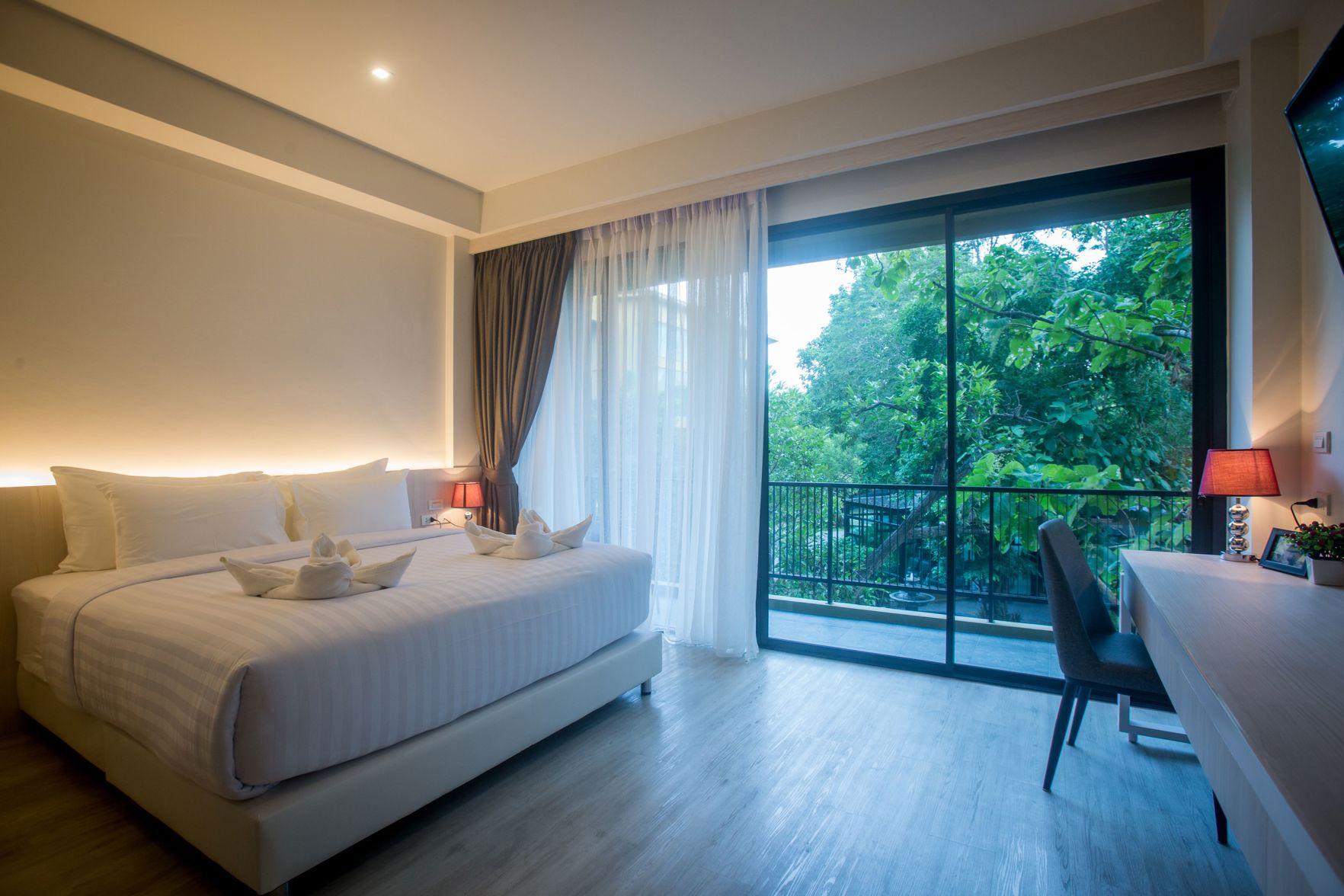 Deluxe, Double Bed