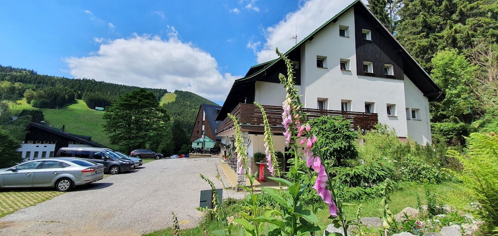 Pension Renata 30/50