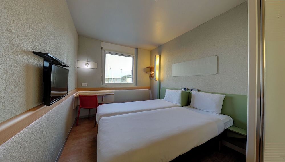 Ibis Budget Zurich Airport 33/69