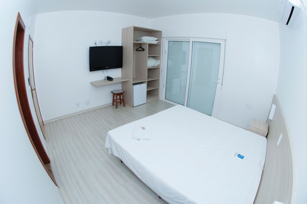 Kloppel Hotel 24/41