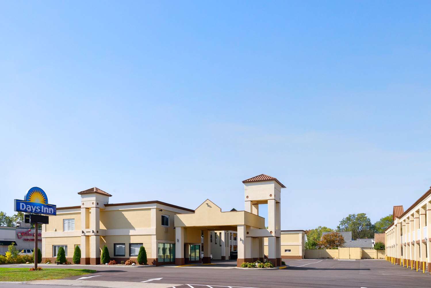 Days Inn by Wyndham Tonawanda/Buffalo 8/33