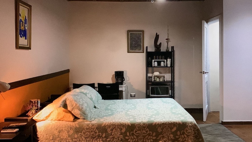 MANAYA BED & BREAKFAST 47/74