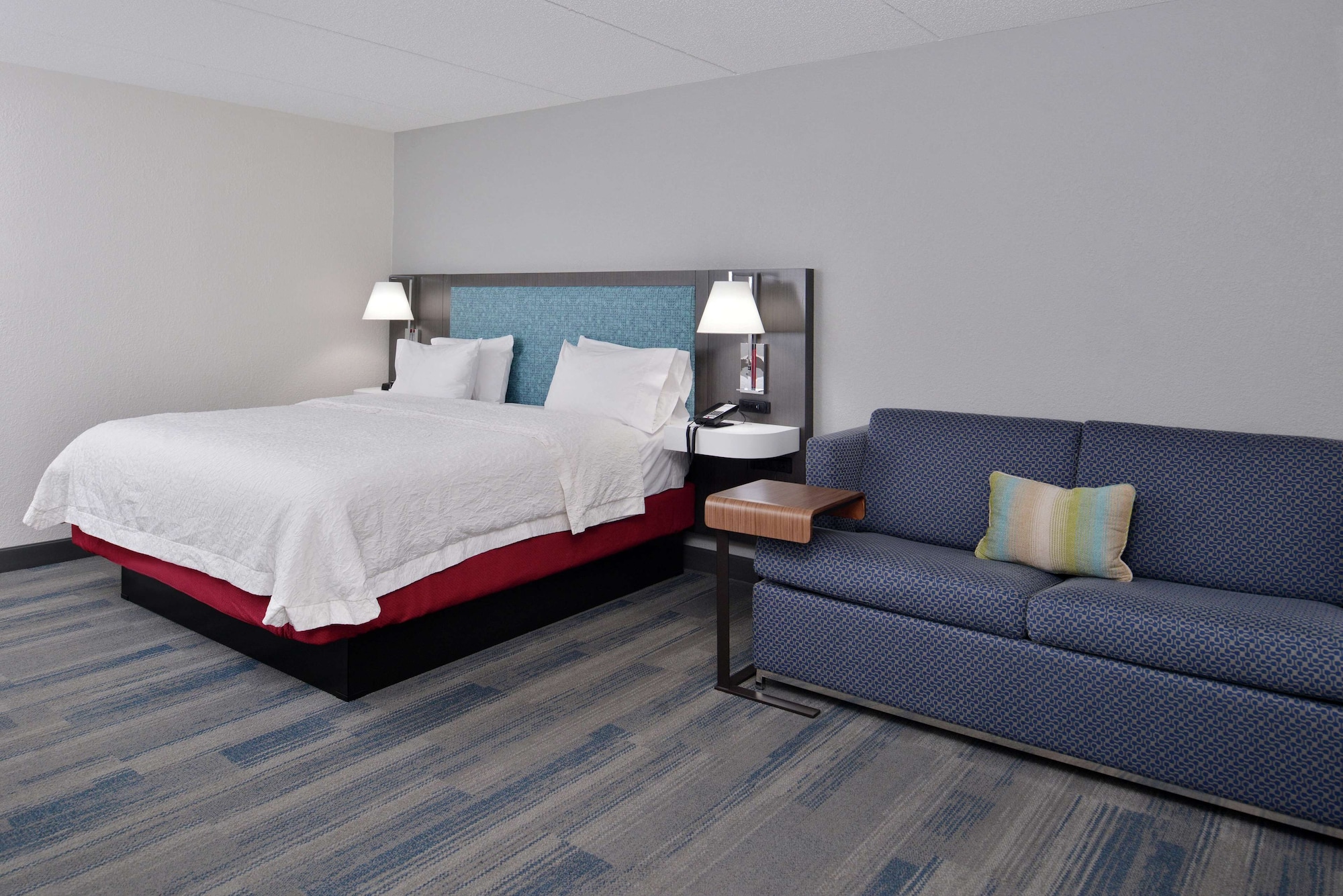 غرفة بسرير كينج مع أريكة، Hampton Inn Greenville, AL 2/5