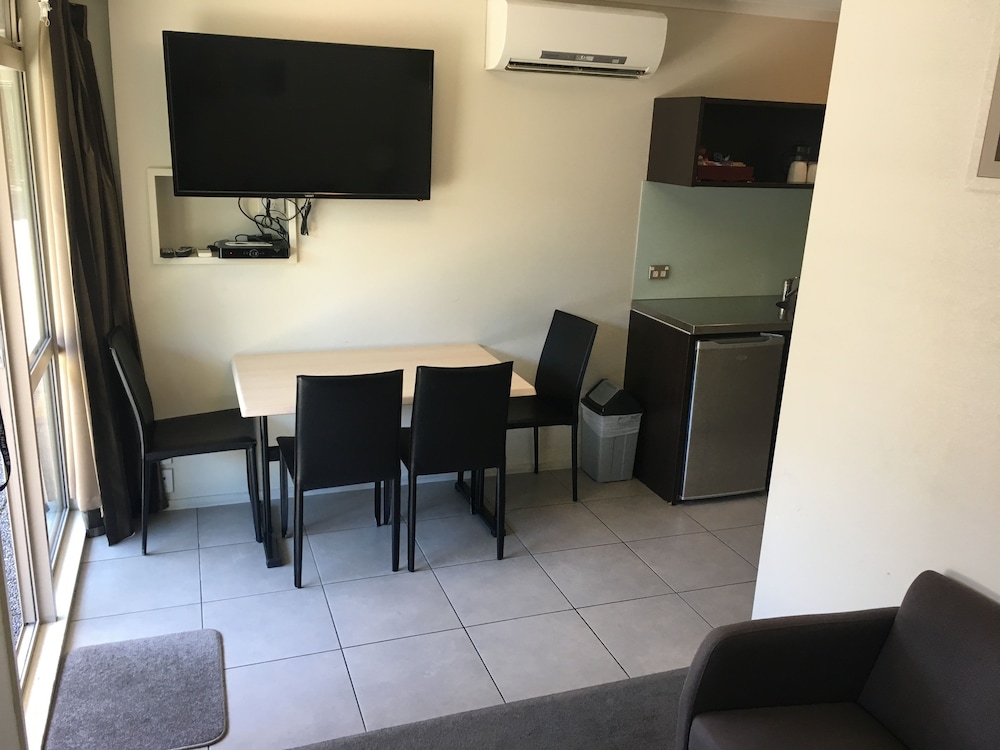 Abaco on Jervois 26/40