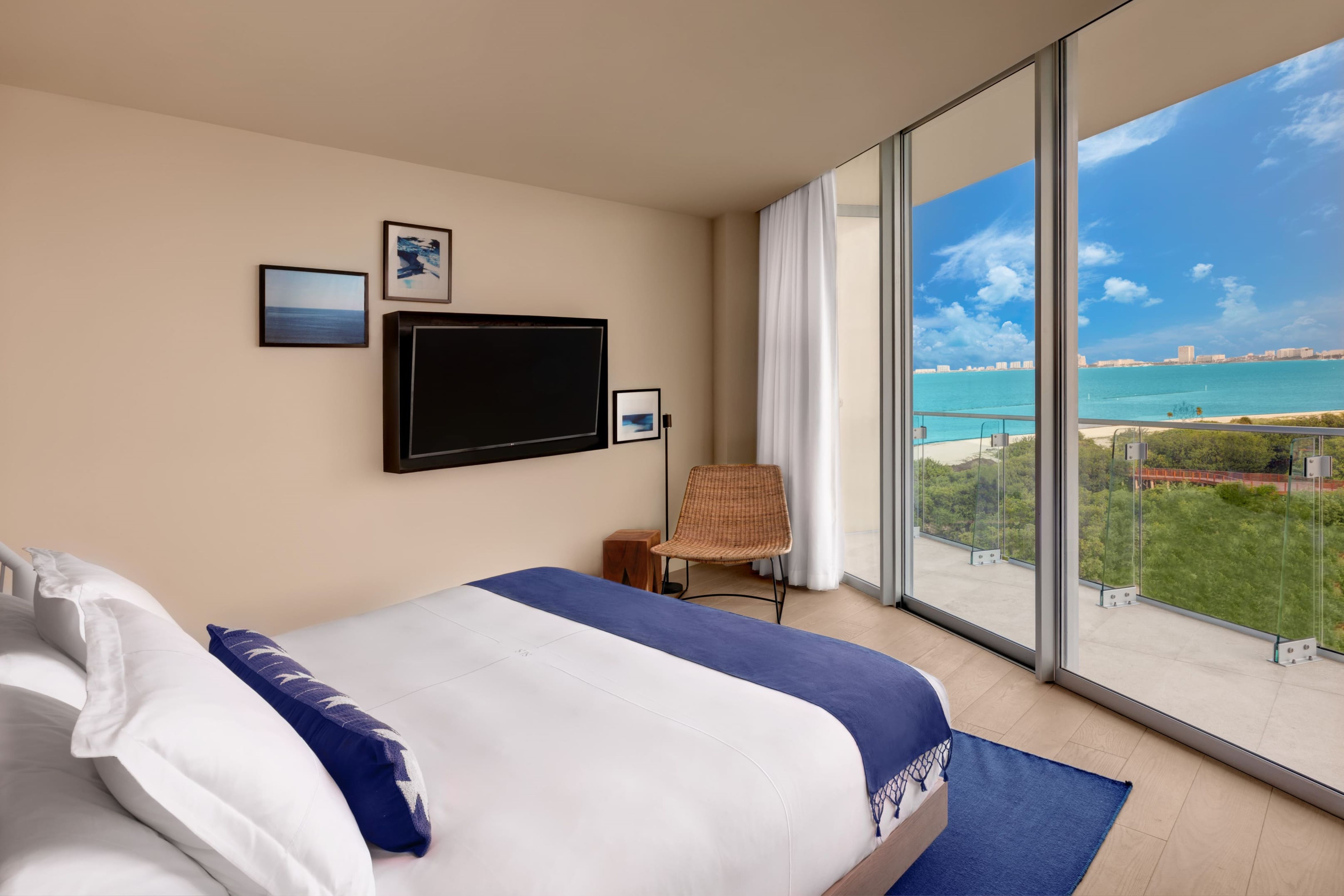 Room, King Bed, Ocean View