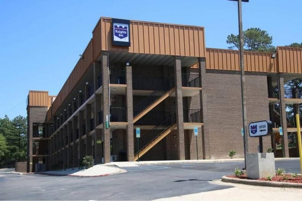 KNIGHTS INN RALEIGH DOWNTOWN EAST image