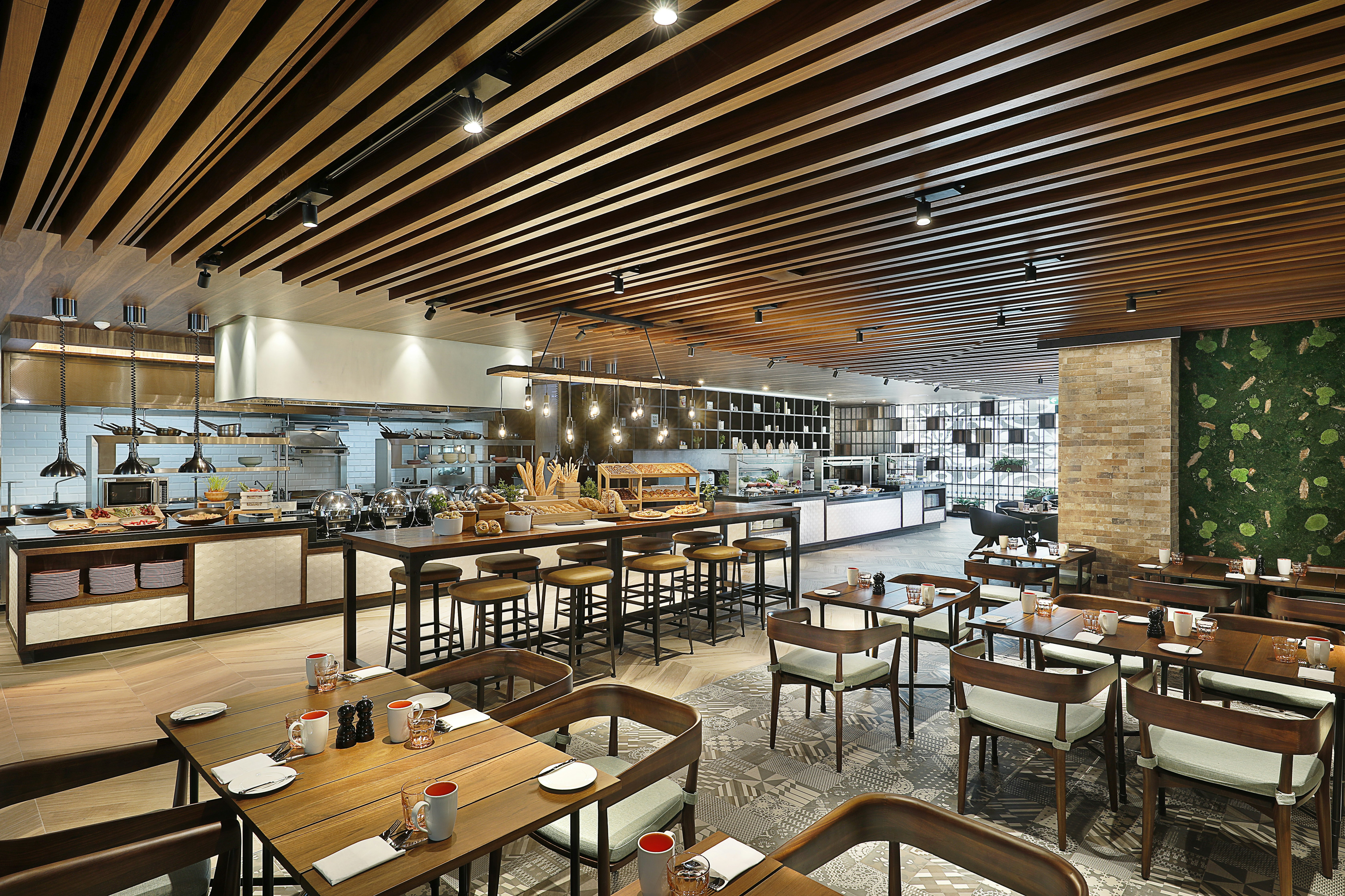 Doubletree by Hilton Dubai Business Bay 38/65
