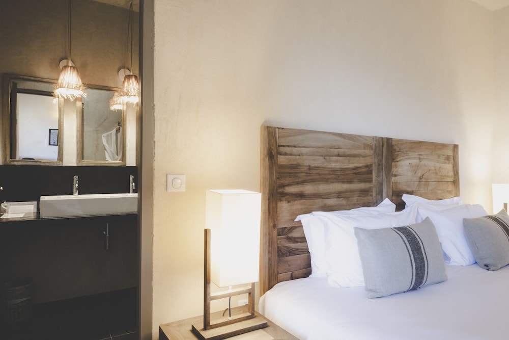 Hotel Case Latine 11/50