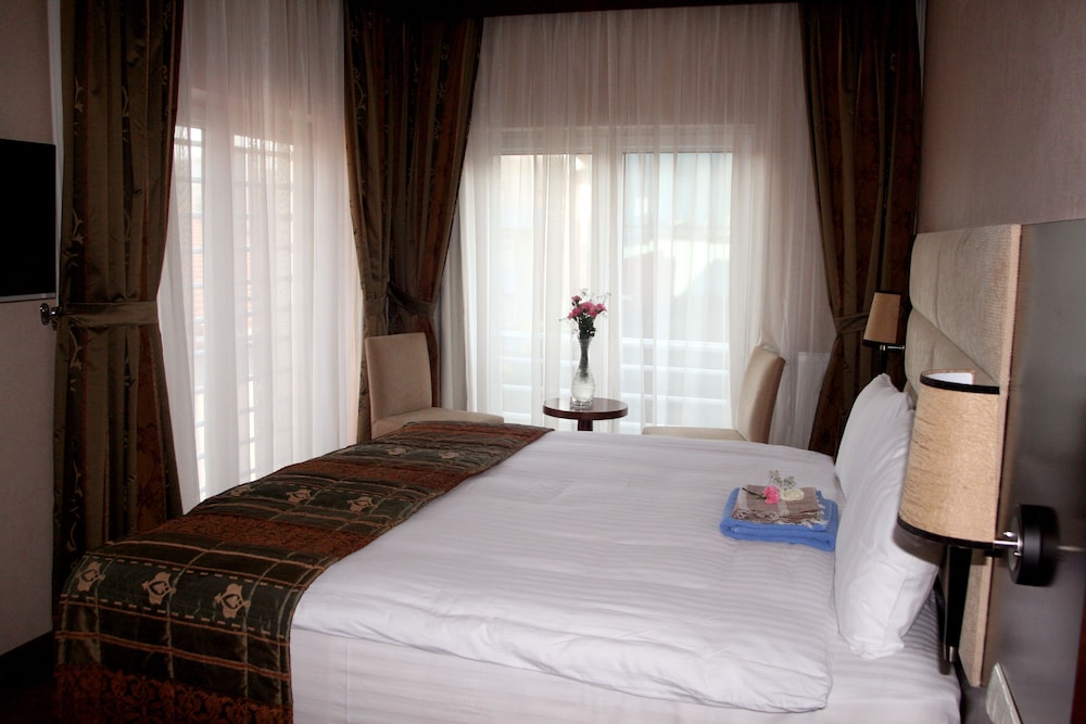 Cetin Hotel 6/39