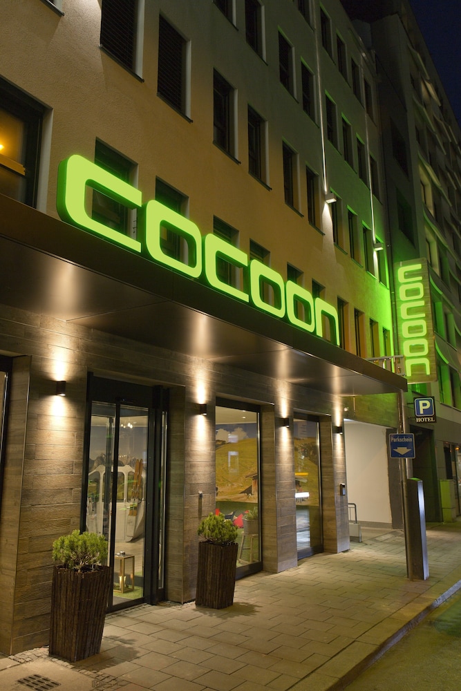 COCOON HAUPTBAHNHOF 2/73