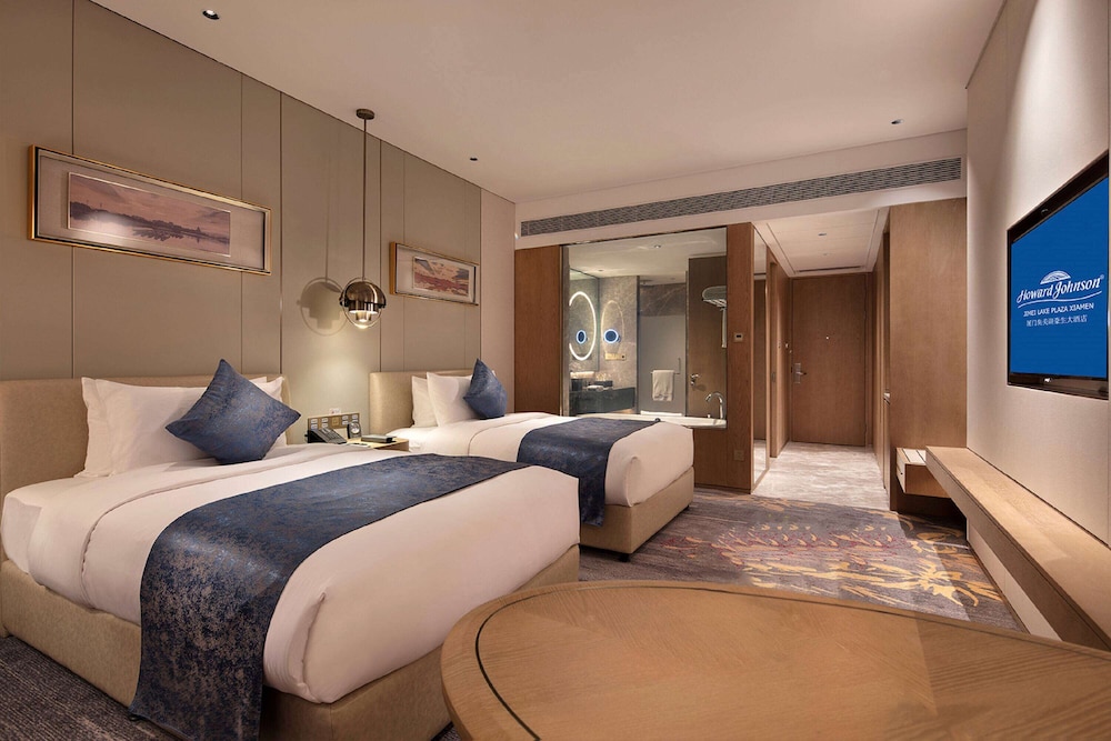 Hollywood, Executive, King Bed