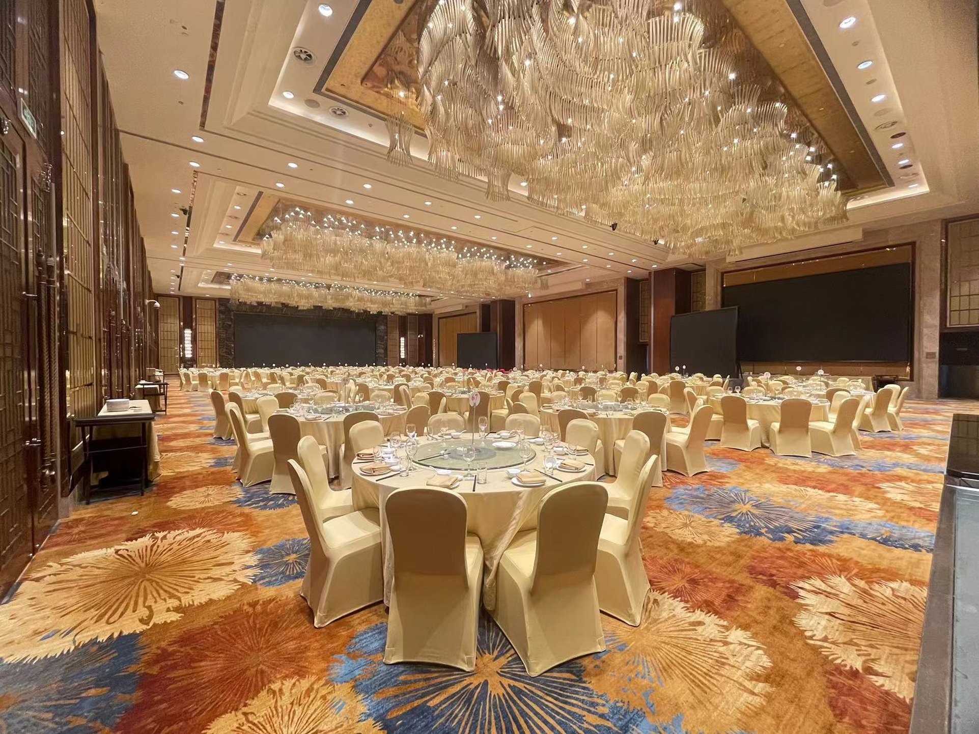 Crowne Plaza Shaoxing 40/50