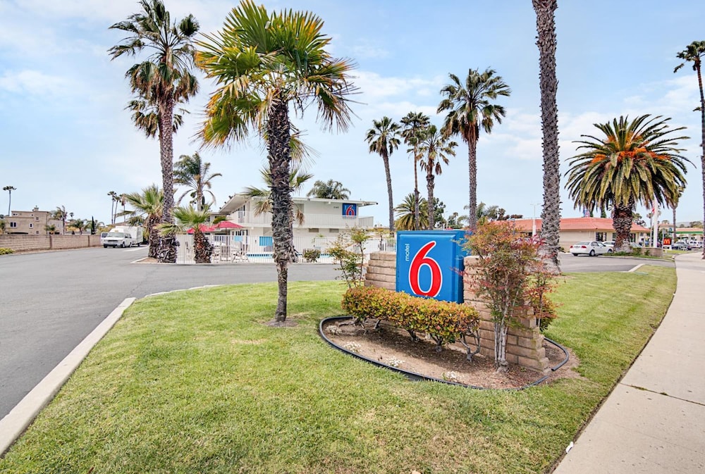 Motel6 Ventura, CA - Beach 49/58