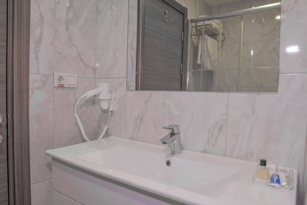 Sakarya Hotel 48/49